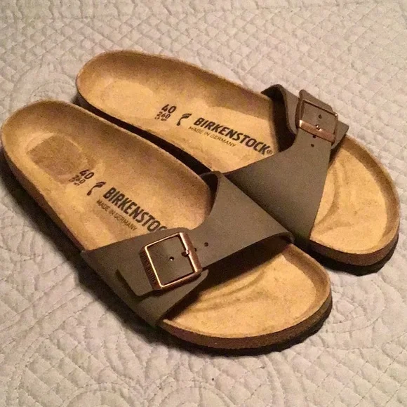 Birkenstock in New Condition Arizona Birko-Flor in Color New Beige | BIRKENSTOCK US main image 4